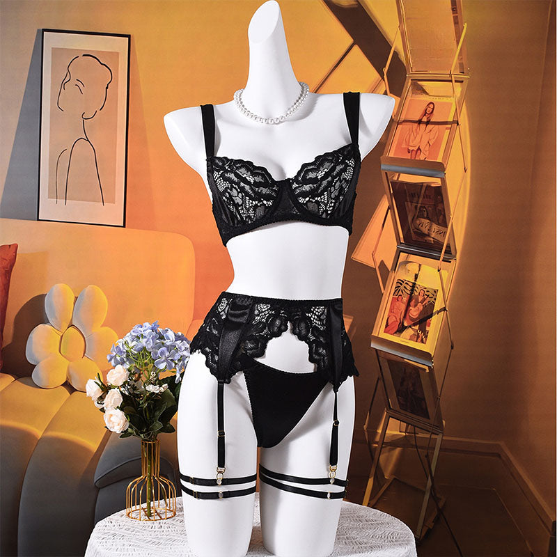 Sexy patchwork lace lingerie set