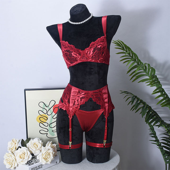 Sexy patchwork lace lingerie set